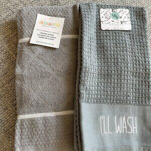 2 sets Kitchen towels- new